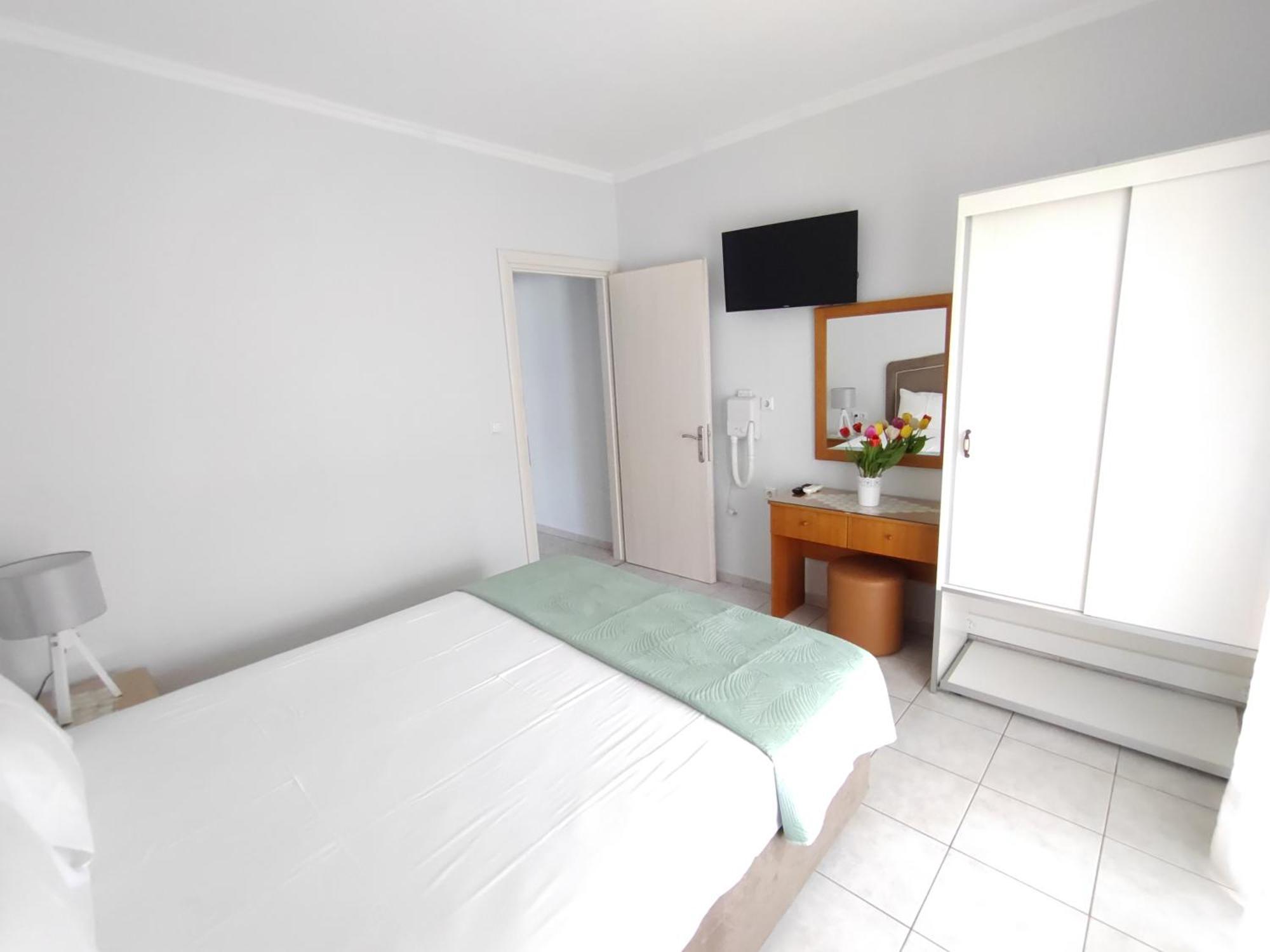 Ioli Apartments Лименас Екстериор снимка